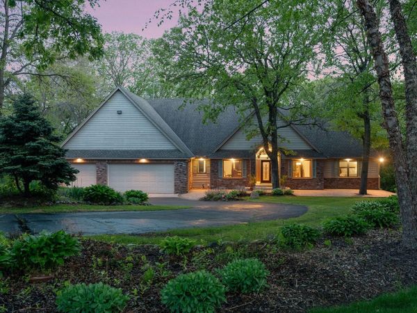 9440 Abigail Court, Inver Grove Heights, MN 55077