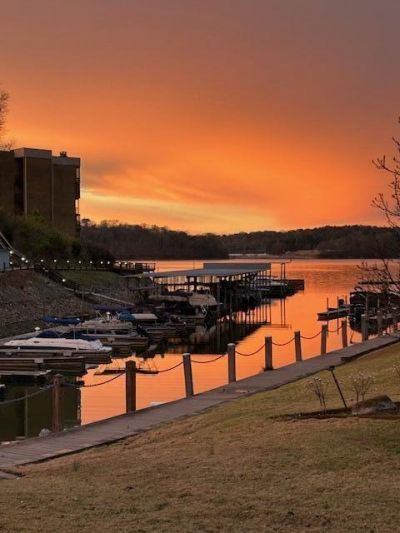 4274 Lakeshore Lane Chattanooga, TN 37415