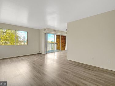 2904 KINGS CHAPEL ROAD, Unit 05/16, FALLS CHURCH, VA 22042