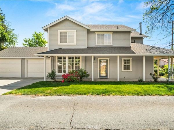 1223 Spruce Avenue, Chico, CA 95926