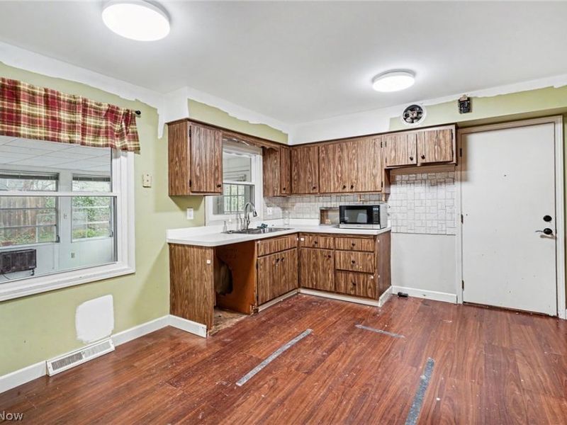 1011 Chatham Place , Rocky River, OH 44116 Photo 4