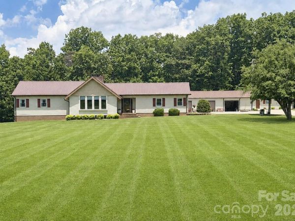 1368 Cajah Mountain Road, Hudson, NC 28638