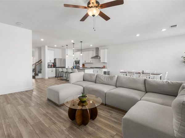 12120 Paseo De Los Lagos LN , Manor, TX 78653