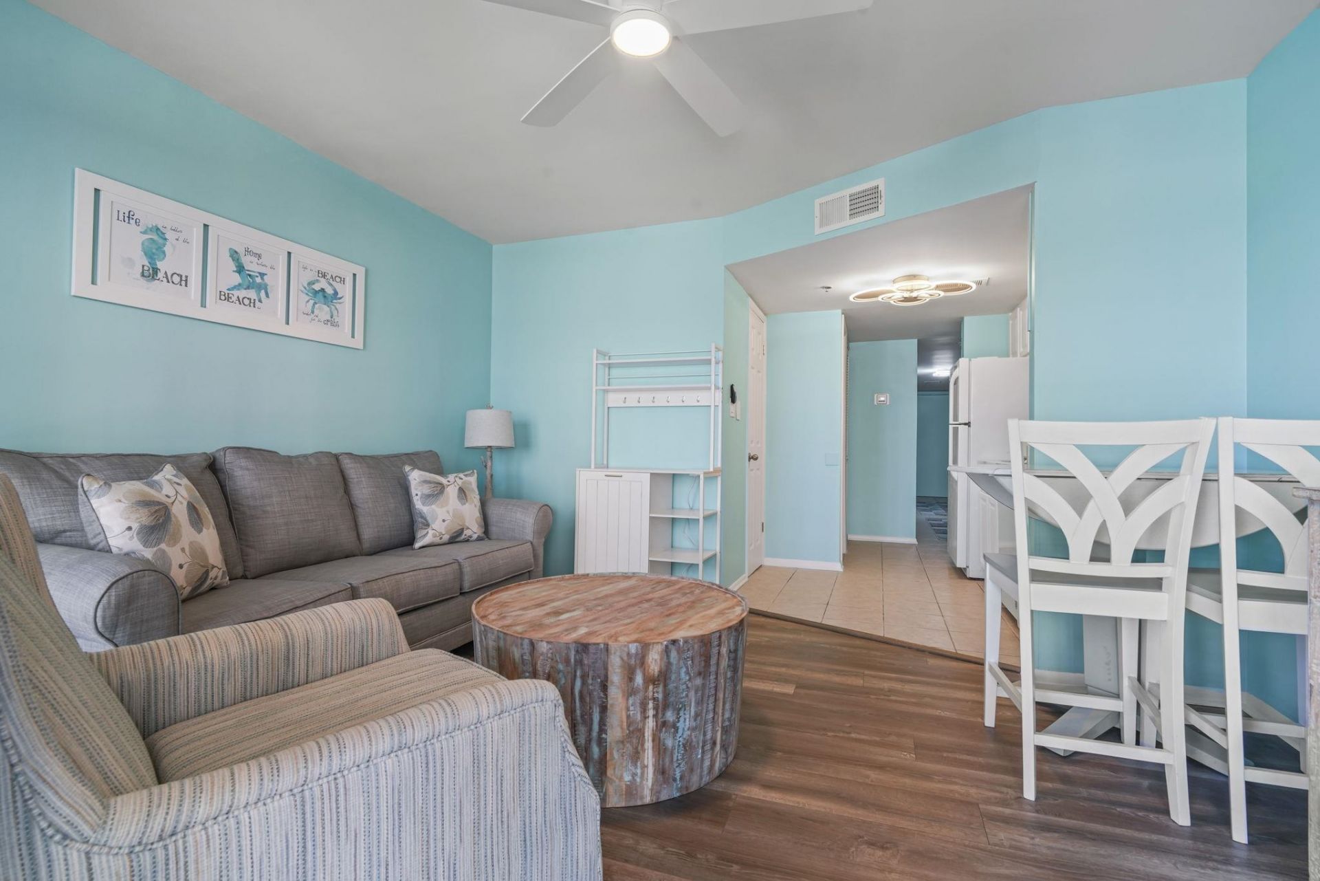 920 N Waccamaw Dr.  Photo 4