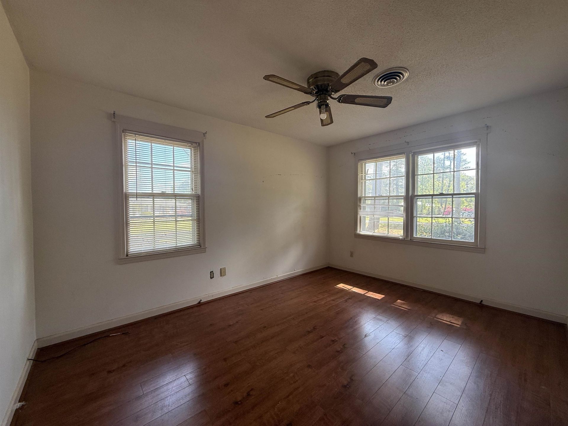 101 Morris Circle Photo 12