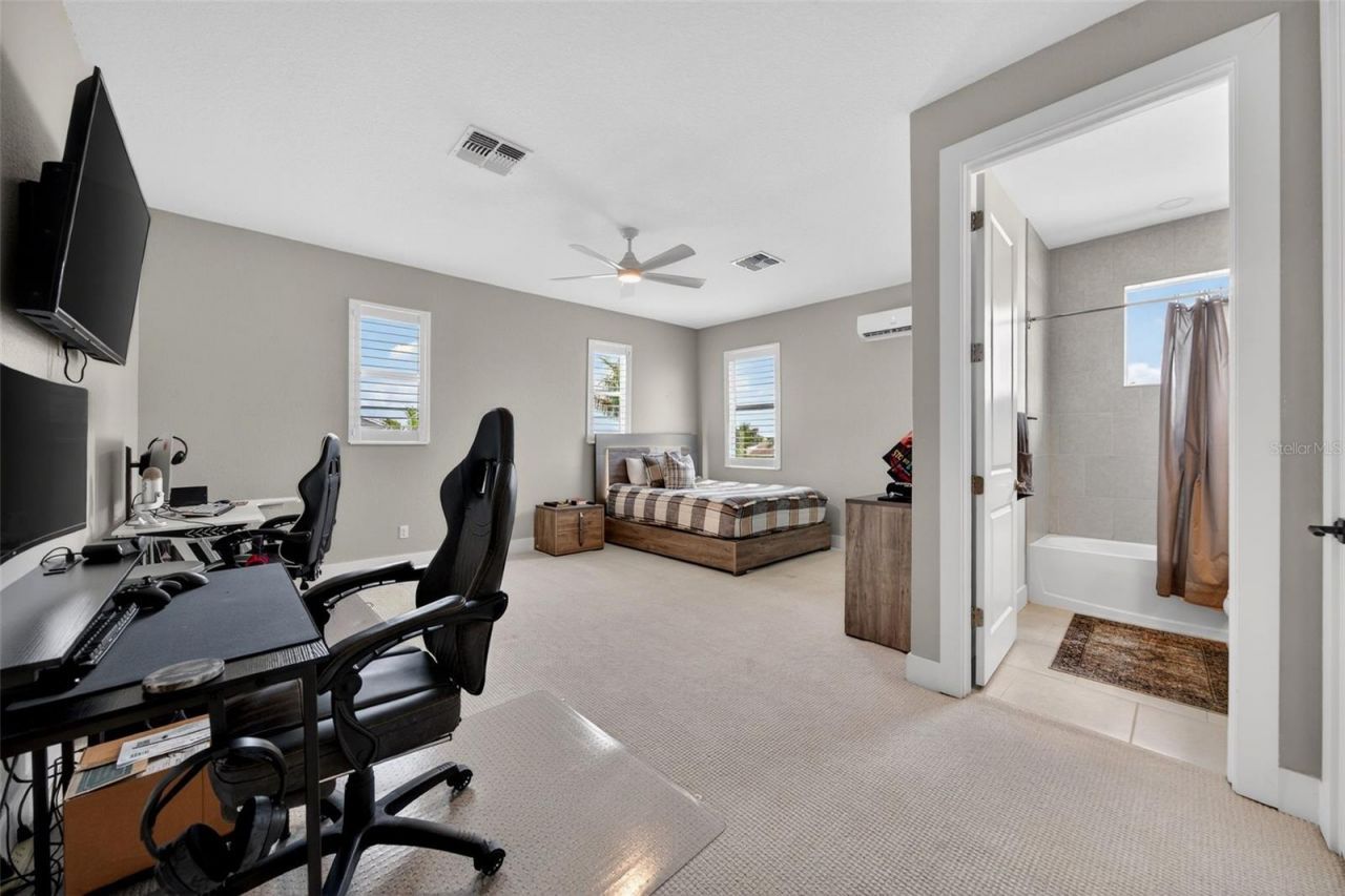 8331 Redonda Loop, Lakewood Ranch, FL 34202 Photo