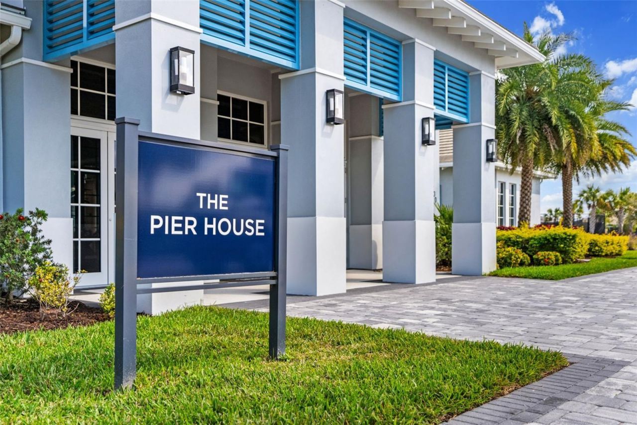 8331 Redonda Loop, Lakewood Ranch, FL 34202 Photo