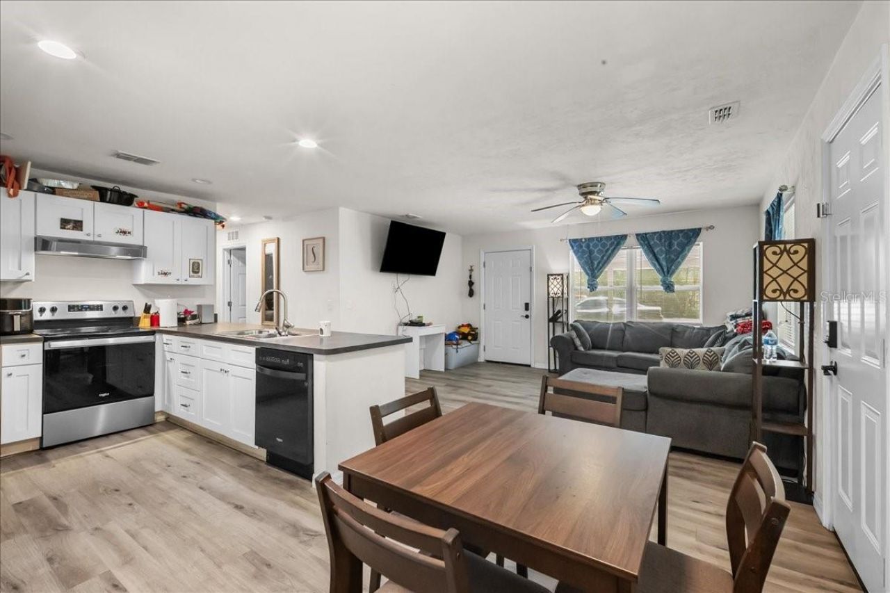 517 E Main Street, Bronson, FL 32621 Photo