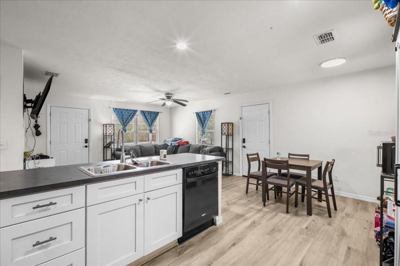 517 E Main Street, Bronson, FL 32621 Photo