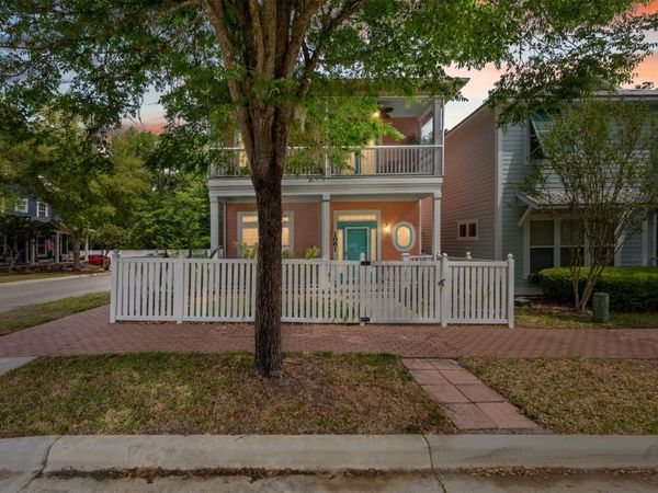 1061 NW 50TH TERRACE, GAINESVILLE, FL 32605