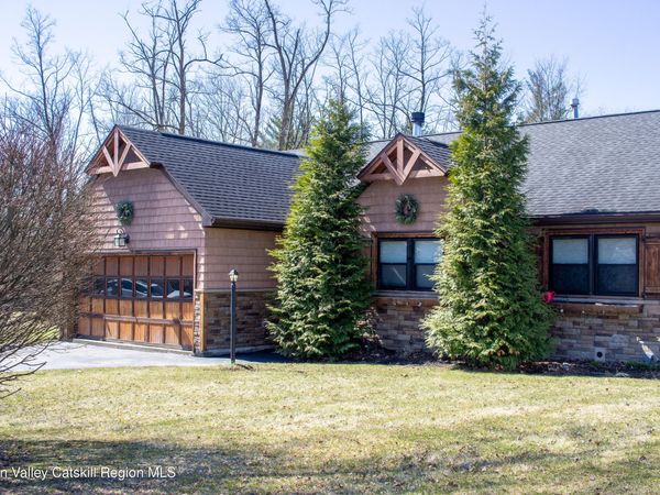 1441 Thickett Road, Castleton, NY 12033