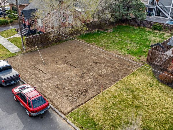 225 SE Urania Lane, Bend, OR 97702