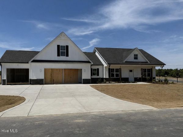 22 Grady Farm Way, Benson, NC 27504