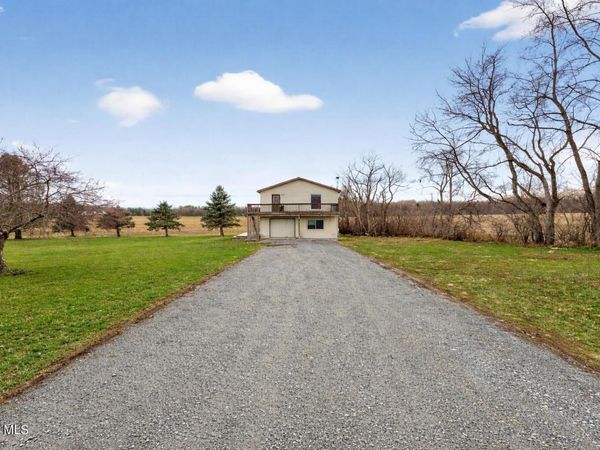 4123 County Route 21, Schodack Landing, NY 12156