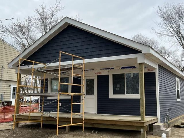 815 Howell Avenue, Adrian, MI 49221 Main Photo