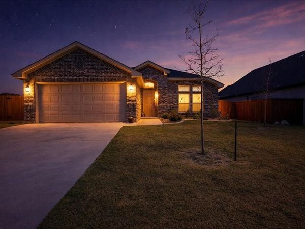 108 Mesa Drive , Glen Rose, TX 76043