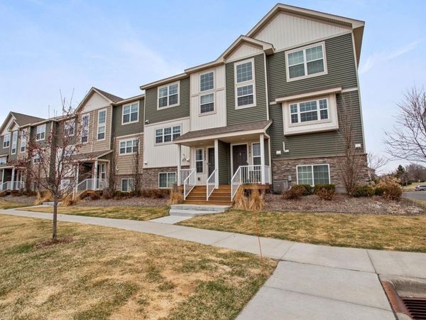 5205 Oak Grove Parkway N, Brooklyn Park, MN 55443