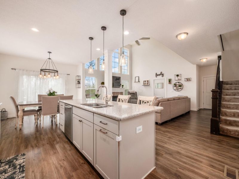 5667 Ballantrae Woods Drive, Dublin, OH 43016 Photo 4