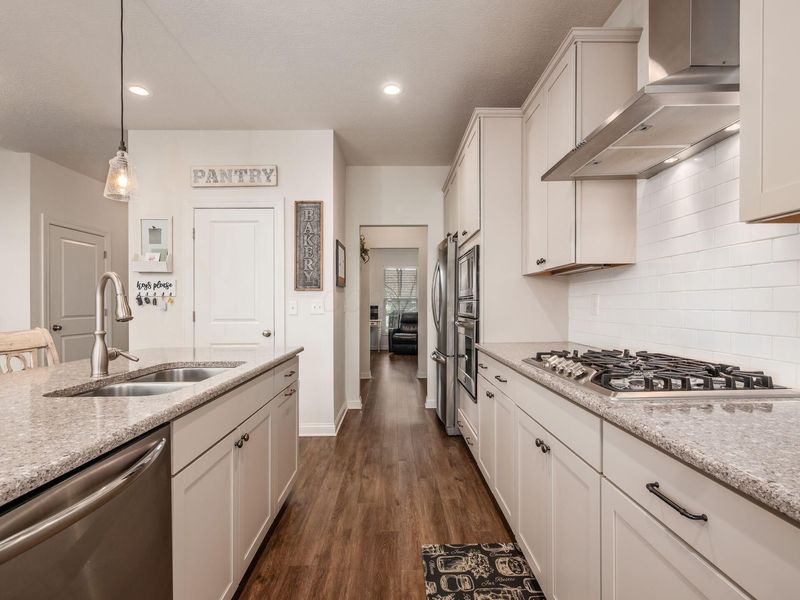 5667 Ballantrae Woods Drive, Dublin, OH 43016 Photo 6