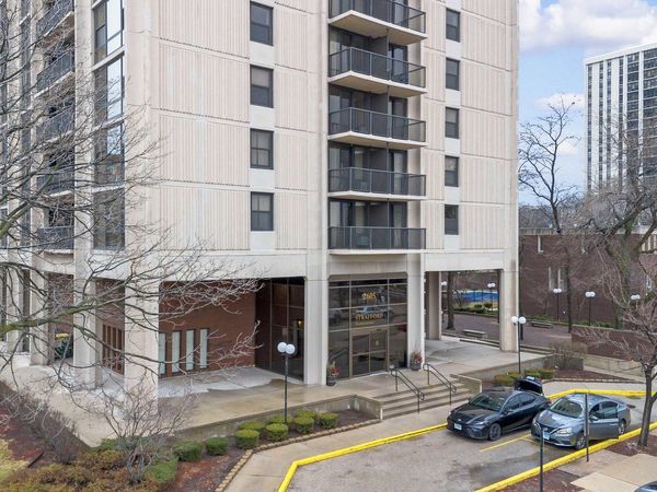 2605 S Indiana Avenue, Unit 302, Chicago, IL 60616