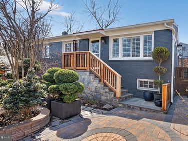 311 ADAMS AVENUE, ALEXANDRIA, VA 22301