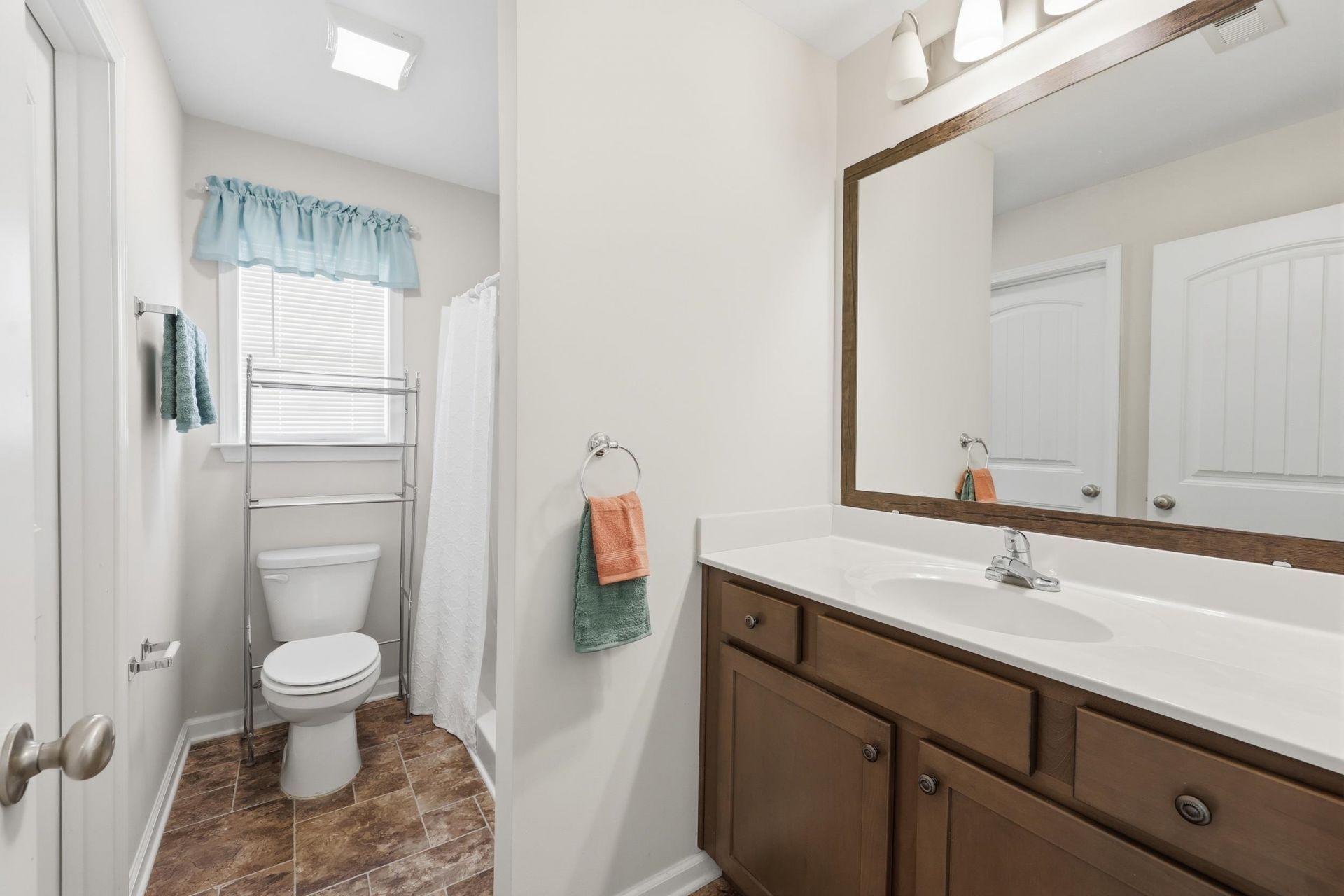 105 Rosewood Dr. Photo 12