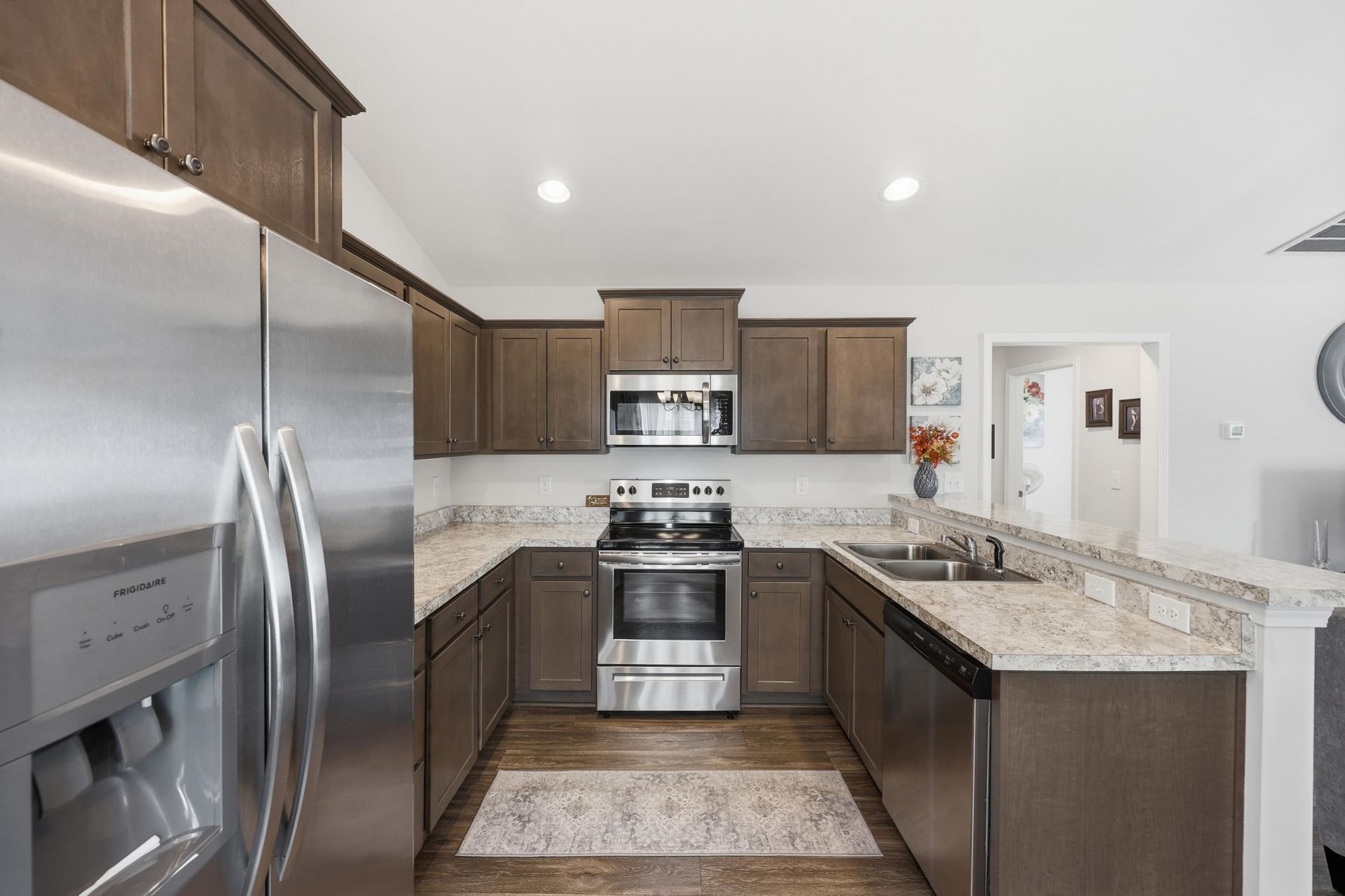 105 Rosewood Dr.  Photo 8