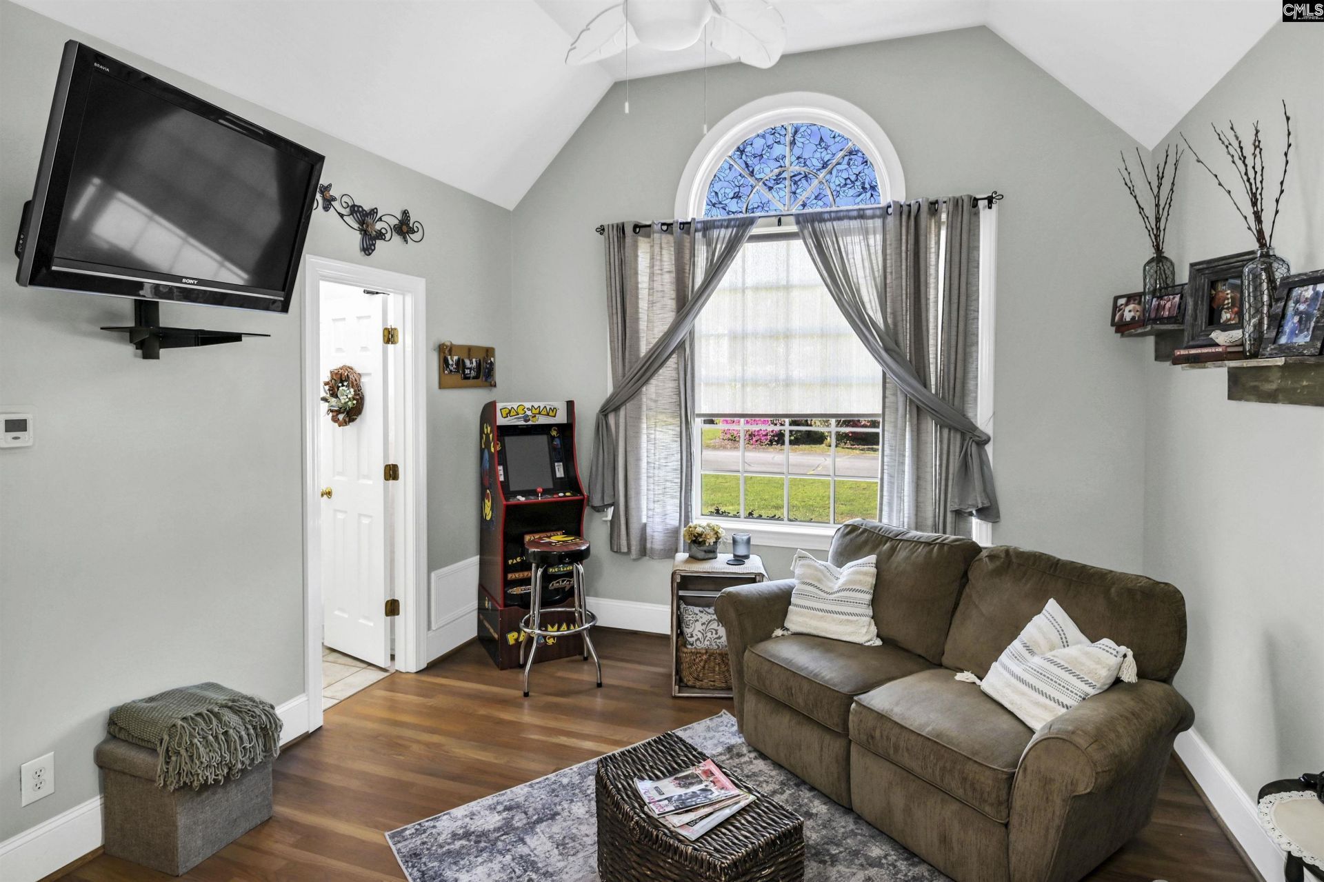 109 Manning Drive  Photo 36