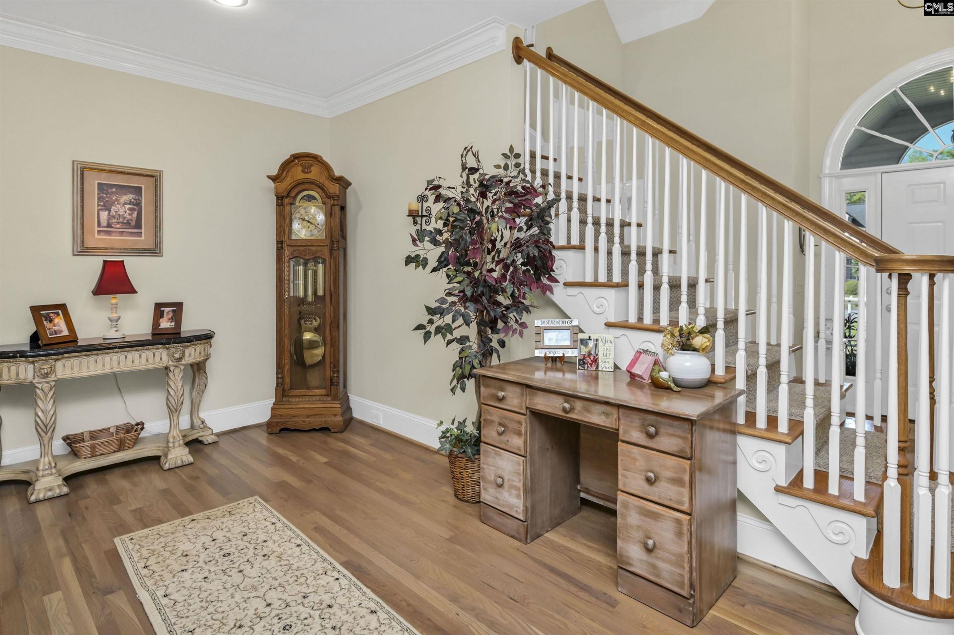 109 Manning Drive  Photo 6