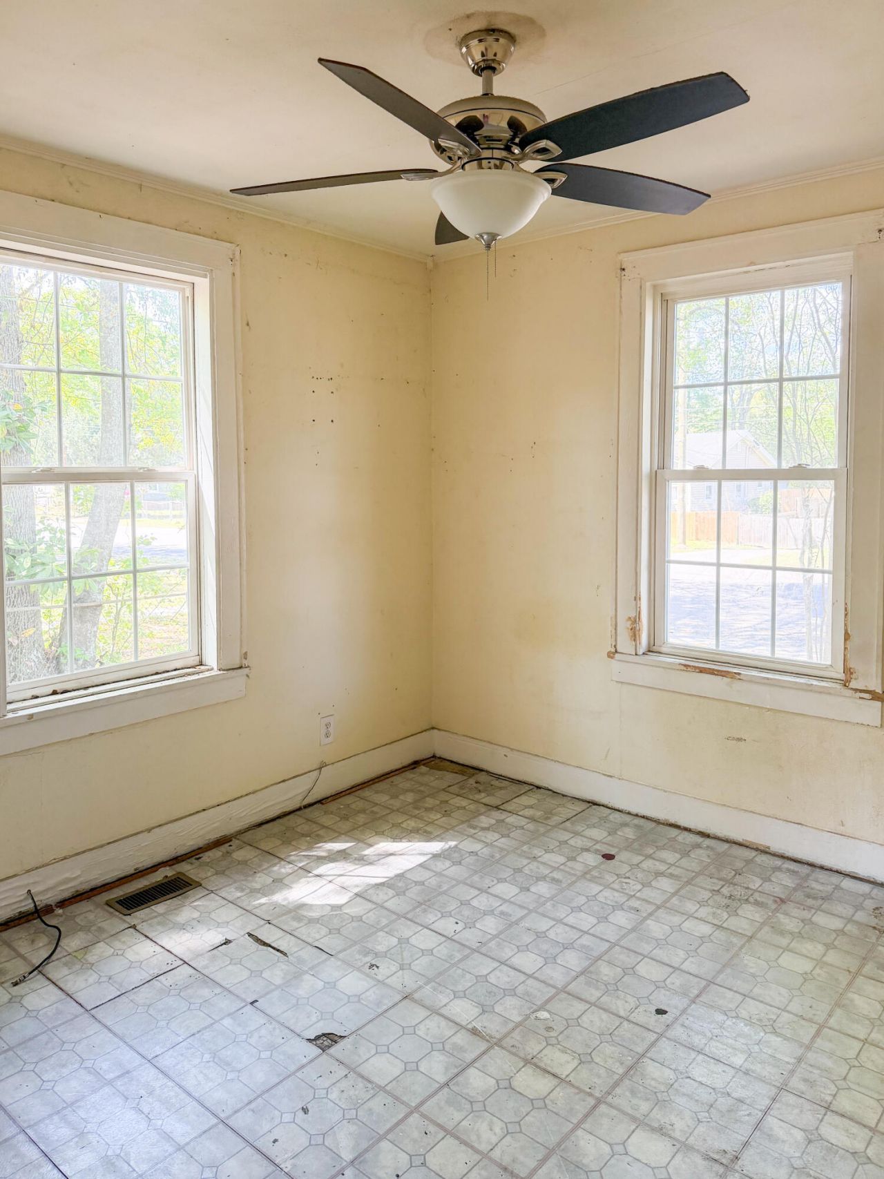 2659 Lawrence Street Photo 15