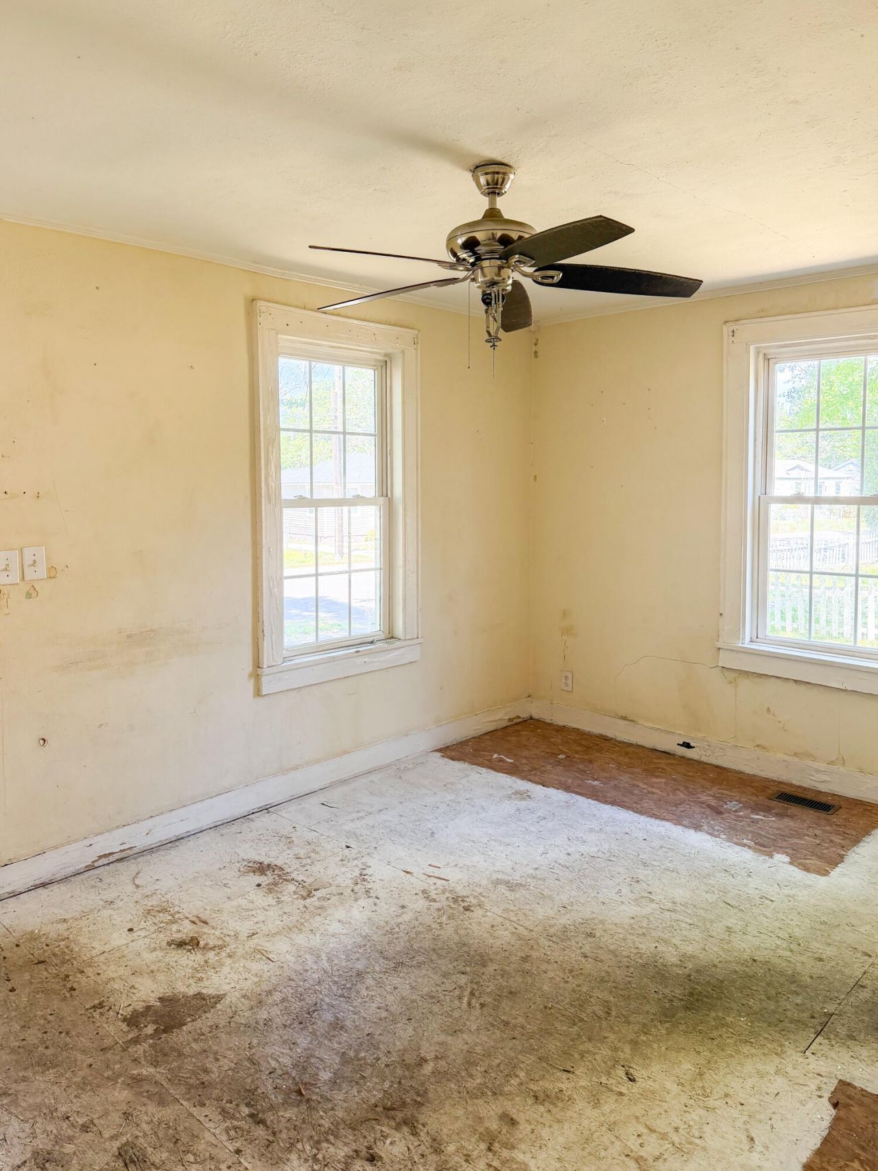 2659 Lawrence Street Photo 6