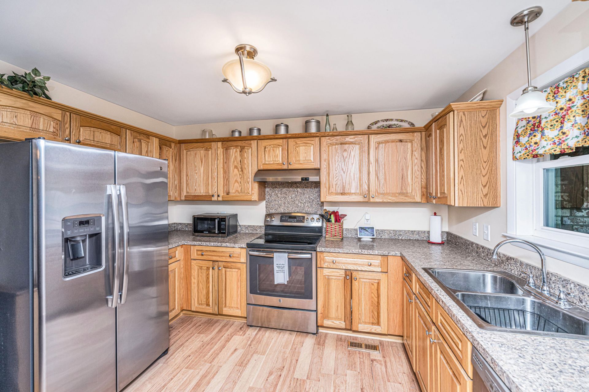 110 Two Wood Court Photo 14