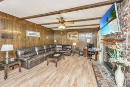 110 Two Wood Court photo 4