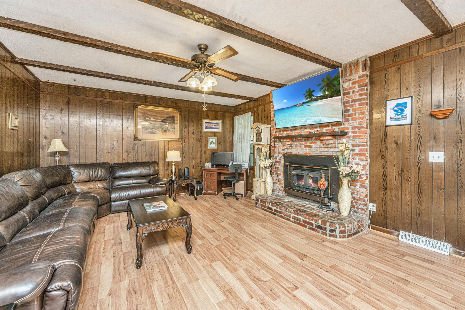 110 Two Wood Court Photo 9