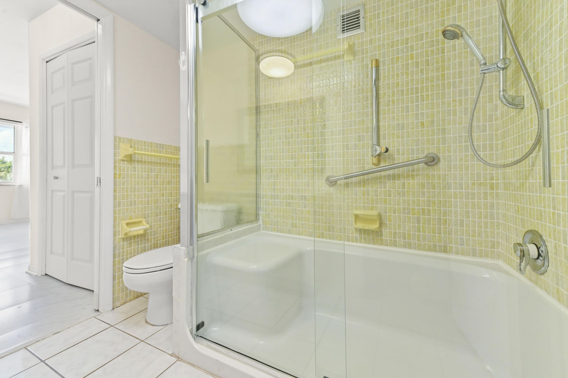 1630 N Ocean Boulevard, Unit 215, Pompano Beach, FL 33062 Photo