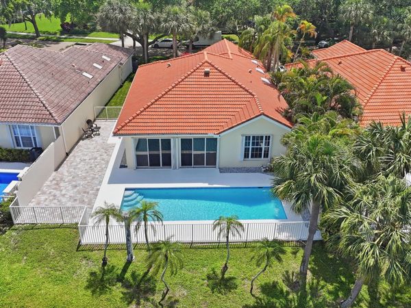 283 Kelsey Park Circle, Palm Beach Gardens, FL 33410