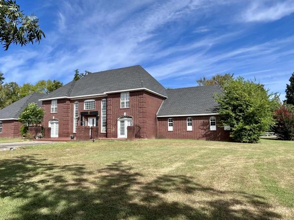 2240 W Main Street, Clarksville, AR 72830