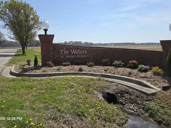 490 Pointe Vista Drive, Elizabeth City, NC 27909