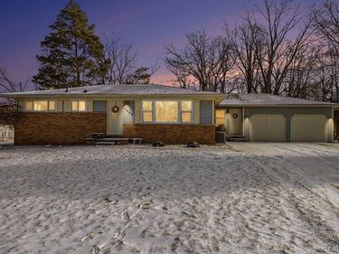 5060 Tahquamenon Trail, Flushing Twp, MI 48433