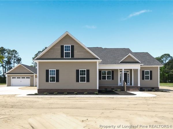 3031 Dinwiddle Drive, Wade, NC 28395