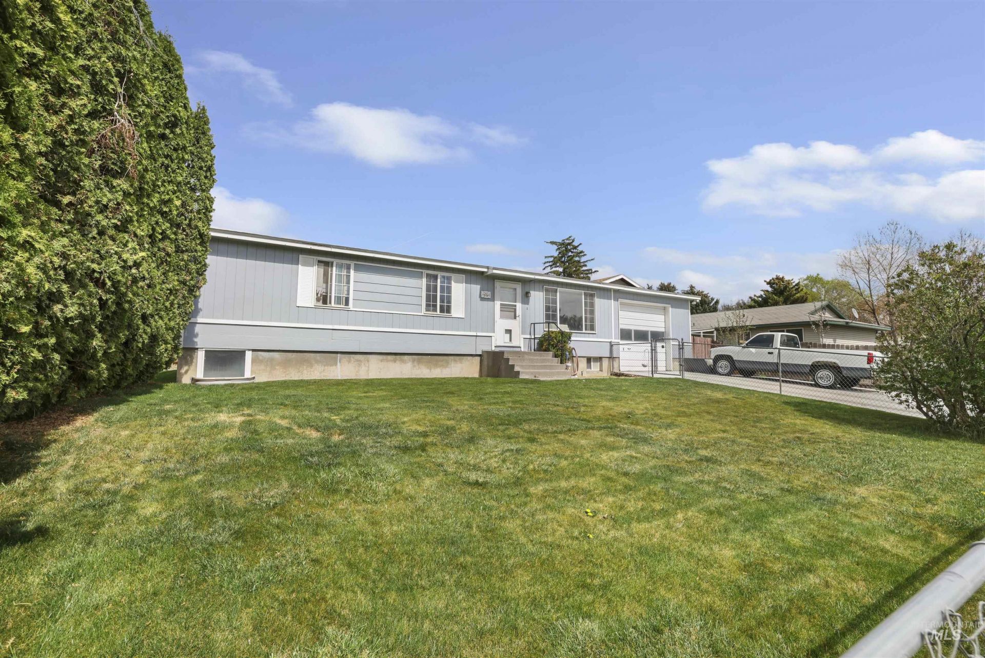 328 E Ave J, Jerome, ID 83338 Main Photo