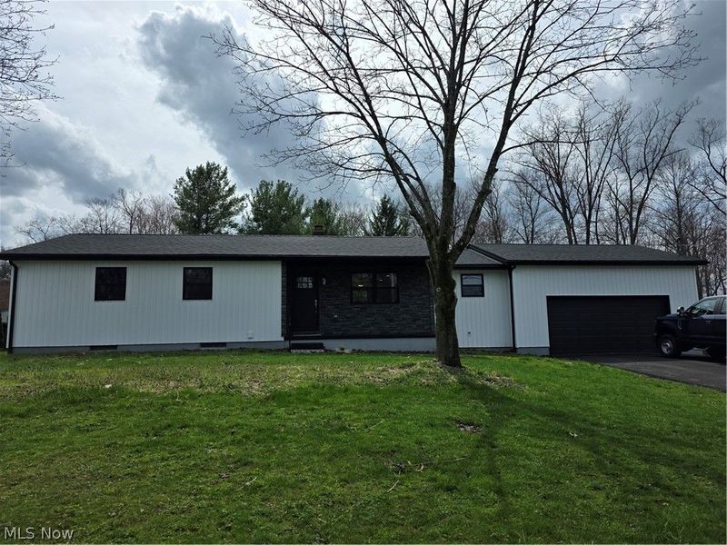 44129 Columbiana Waterford Road , Columbiana, OH 44408 Photo 1