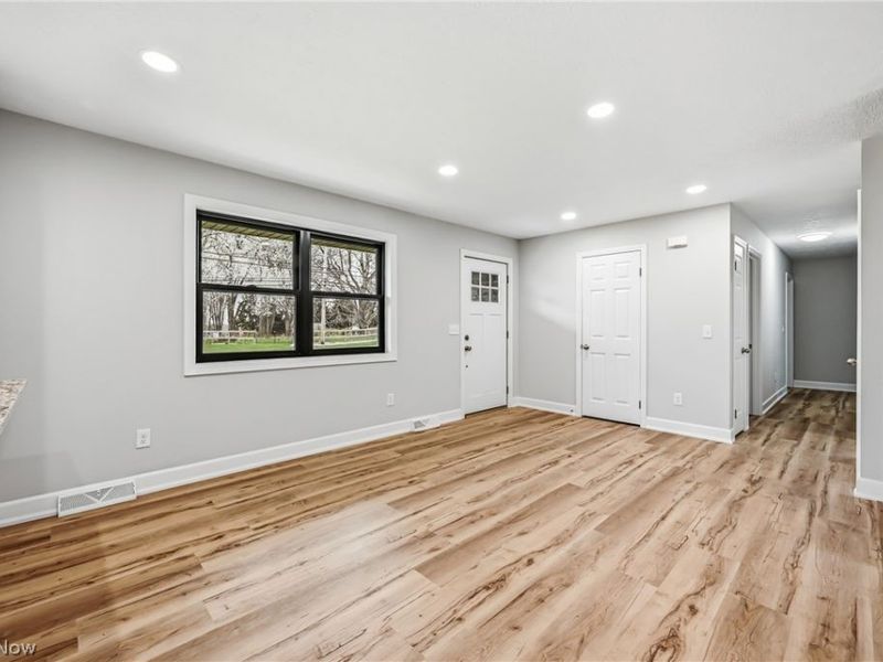 44129 Columbiana Waterford Road, Columbiana, OH 44408 Photo 10