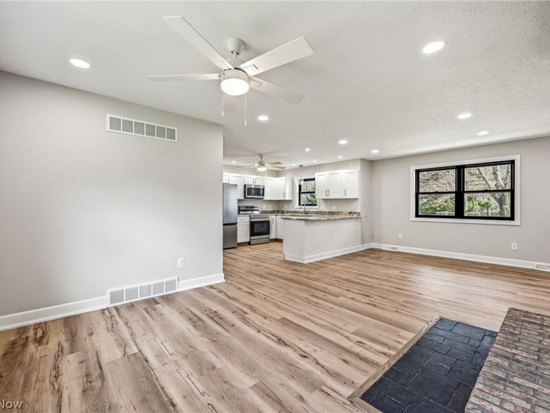 44129 Columbiana Waterford Road, Columbiana, OH 44408 Photo 15