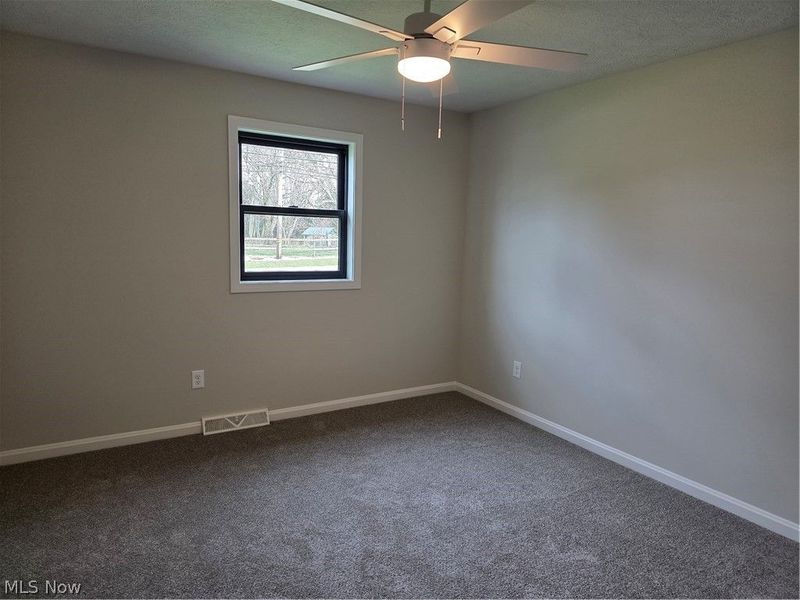 44129 Columbiana Waterford Road , Columbiana, OH 44408 Photo 3