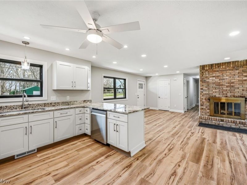 44129 Columbiana Waterford Road, Columbiana, OH 44408 Photo 5