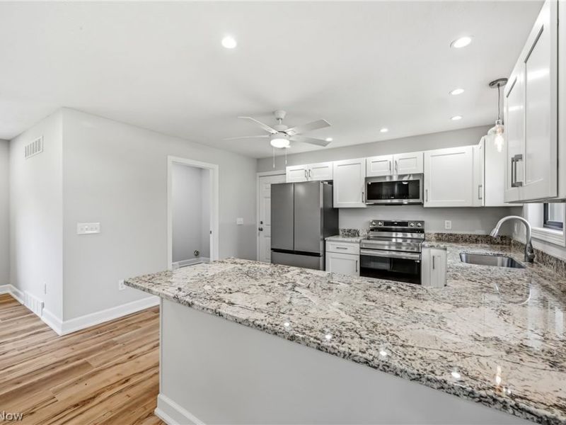 44129 Columbiana Waterford Road, Columbiana, OH 44408 Photo 9