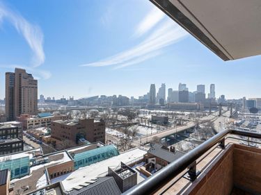 110 1st Avenue NE, Unit F1502, Minneapolis, MN 55413