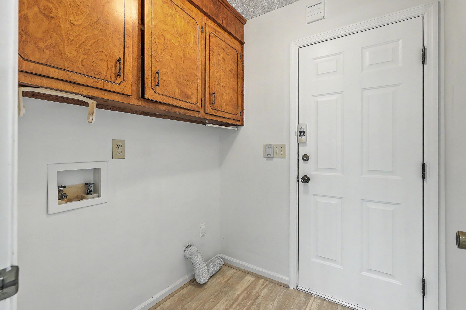 7744 Rosin Drive Photo 15