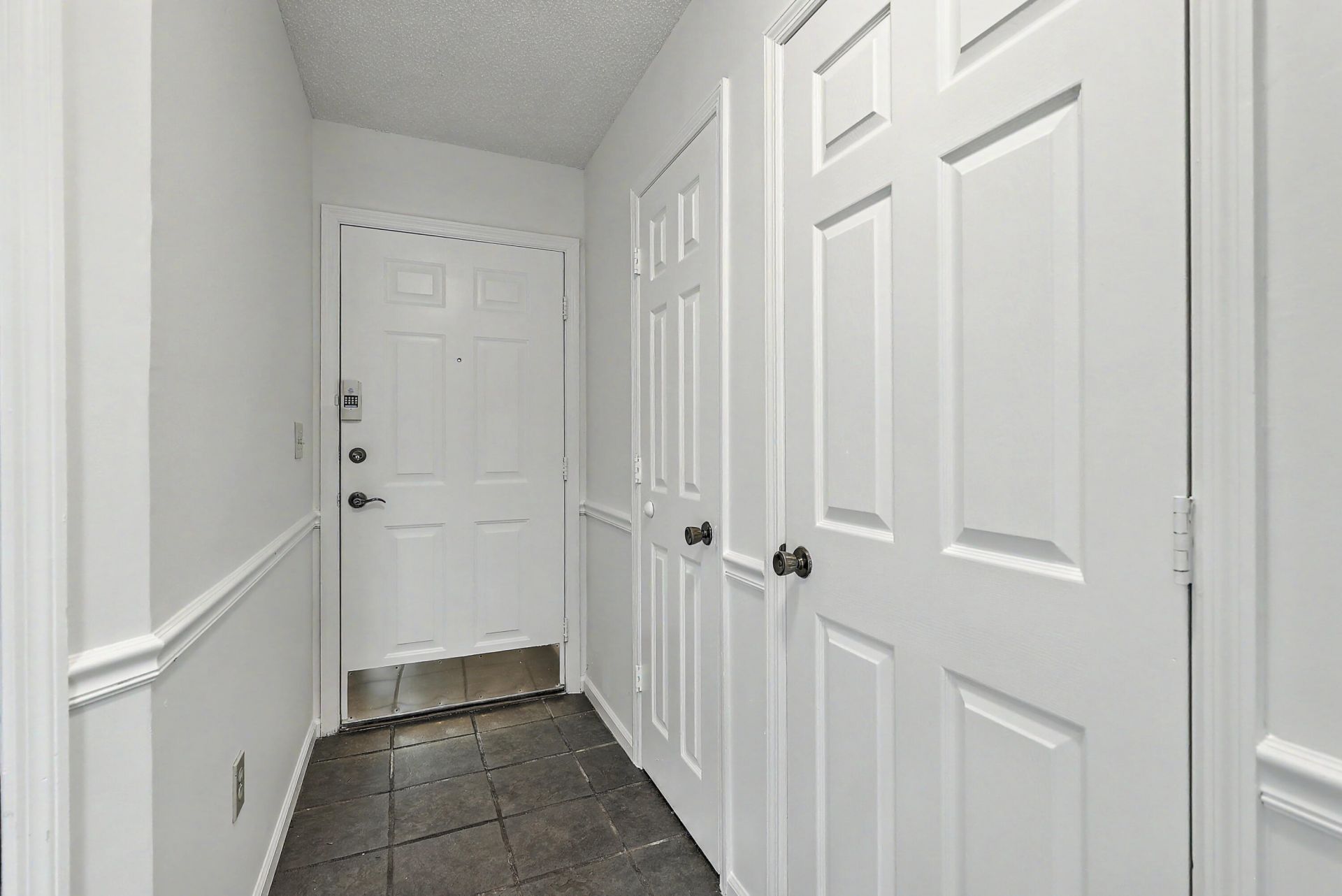 7744 Rosin Drive Photo 5